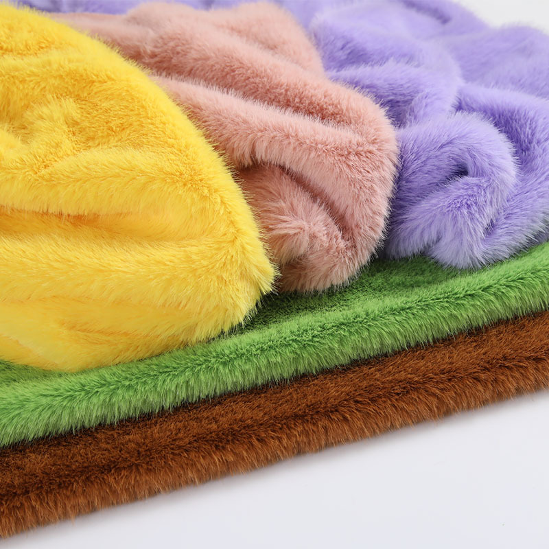 High Low Pile Faux Plush Fabri - Sewing Fabric recension och pris